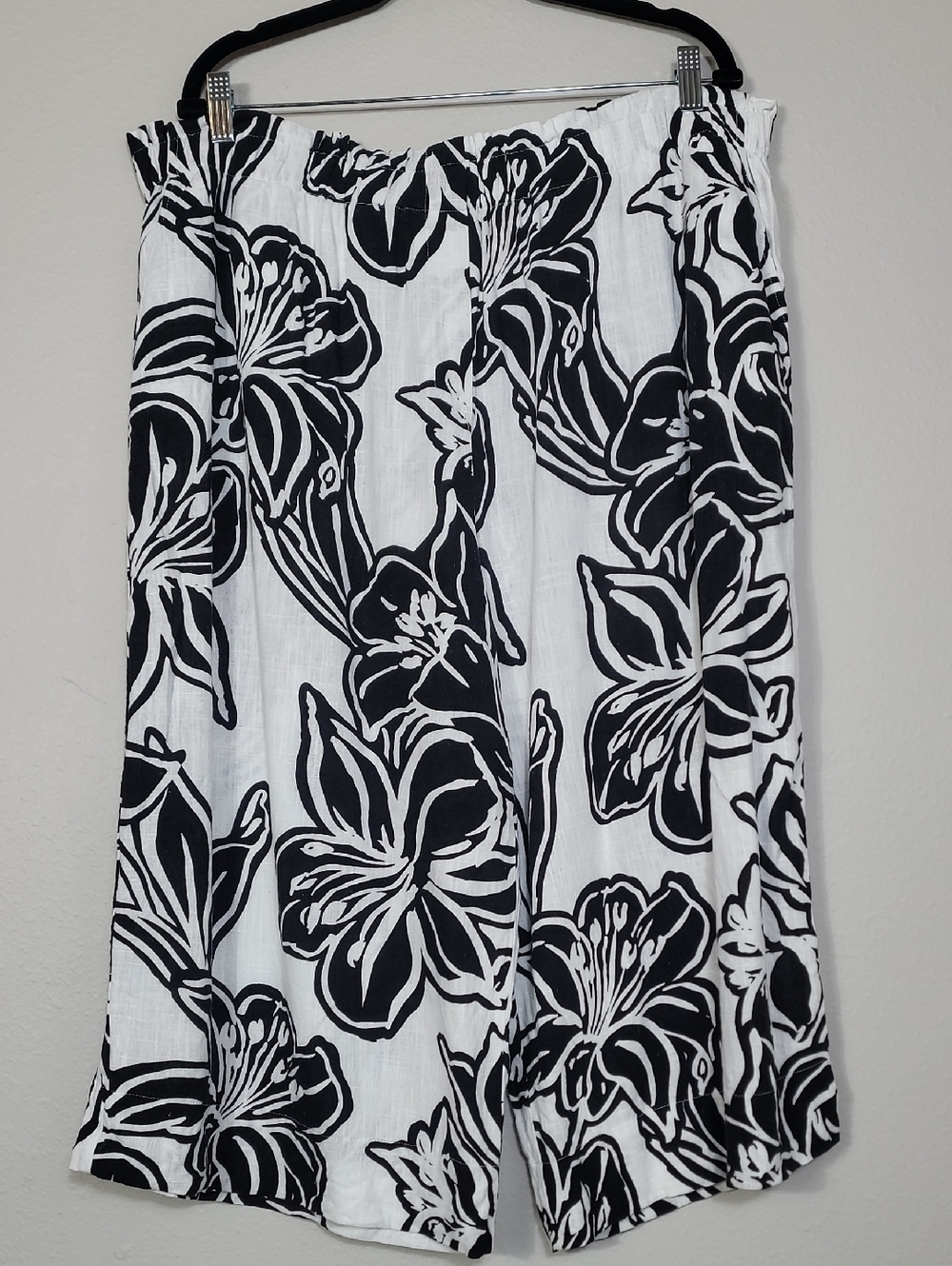 Ruby Rd Cropped Wide Leg Pants Size 2X Black White Coastal Grandma Pockets Beach